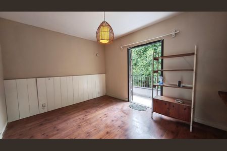 Casa de condomínio para alugar com 250m², 4 quartos e 2 vagas