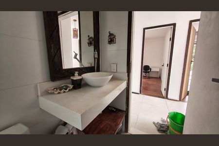 Casa de condomínio para alugar com 250m², 4 quartos e 2 vagas