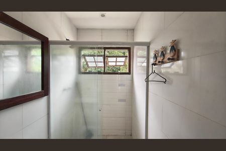 Casa de condomínio para alugar com 250m², 4 quartos e 2 vagas