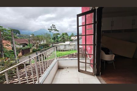 Casa de condomínio para alugar com 250m², 4 quartos e 2 vagas