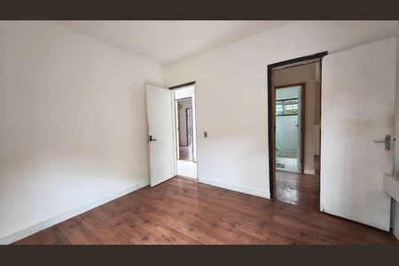 Casa de condomínio para alugar com 250m², 4 quartos e 2 vagas