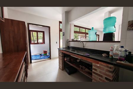 Casa de condomínio para alugar com 250m², 4 quartos e 2 vagas