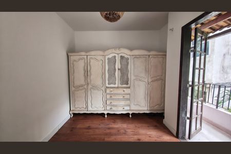 Casa de Condomínio para alugar com 4 quartos, 250m² em Vargem Grande, Rio de Janeiro
