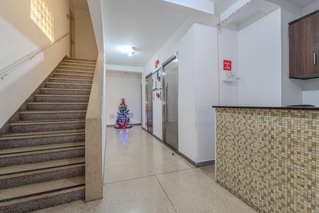Hall de entrada de apartamento para alugar com 1 quarto, 44m² em Liberdade, São Paulo