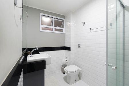 Banheiro de apartamento para alugar com 1 quarto, 44m² em Liberdade, São Paulo
