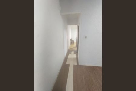 Corredor de casa à venda com 3 quartos, 150m² em Cidade Líder, São Paulo