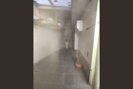 Casa à venda com 150m², 3 quartos e 2 vagas Casa à venda com 150m², 3 quartos e 2 vagasÁrea externa
