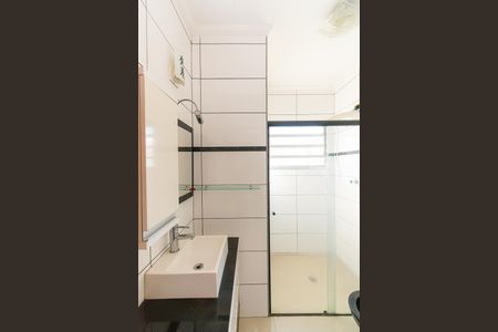 Casa para alugar com 115m², 2 quartos e 2 vagasBanheiro
