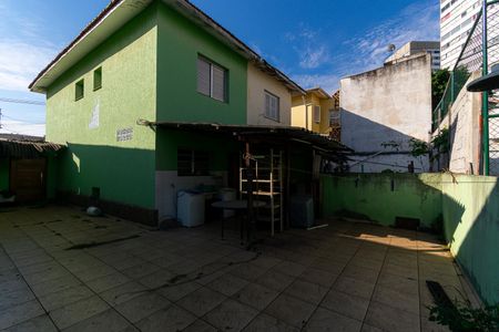 Casa para alugar com 115m², 2 quartos e 2 vagasQuintal