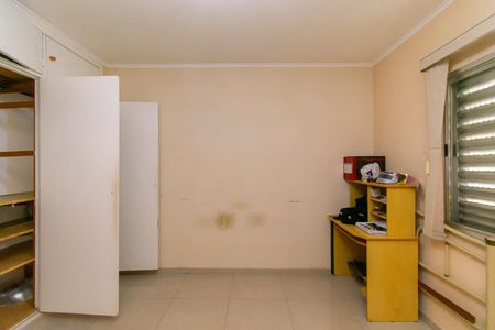 Quarto 2 de casa para alugar com 2 quartos, 115m² em Vila Independencia, São Paulo