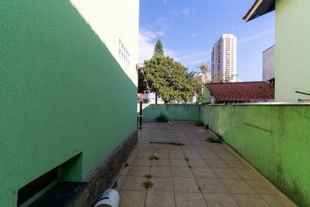 Casa para alugar com 115m², 2 quartos e 2 vagasQuintal