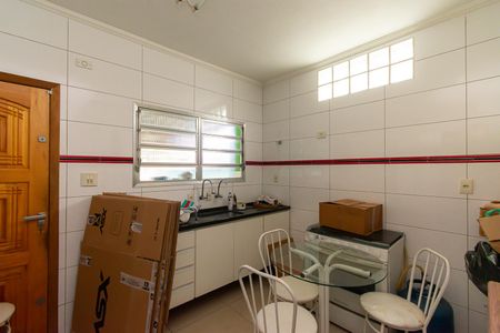 Casa para alugar com 115m², 2 quartos e 2 vagasCozinha