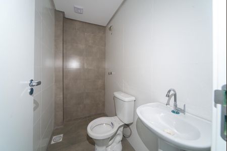 Banheiro de apartamento para alugar com 1 quarto, 30m² em Jardim Algarve, Viamão
