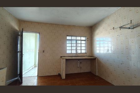 Casa para alugar com 40m², 2 quartos e sem vaga