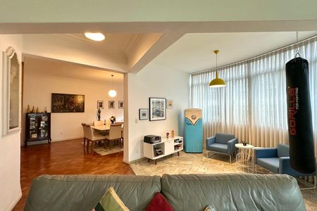 Apartamento à venda com 270m², 4 quartos e 2 vagas
