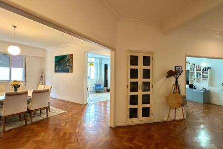 Apartamento à venda com 270m², 4 quartos e 2 vagas