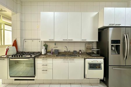 Apartamento à venda com 270m², 4 quartos e 2 vagas