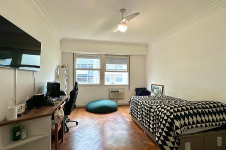 Apartamento à venda com 270m², 4 quartos e 2 vagas