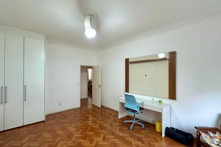 Apartamento à venda com 270m², 4 quartos e 2 vagas