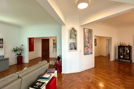 Apartamento à venda com 270m², 4 quartos e 2 vagas