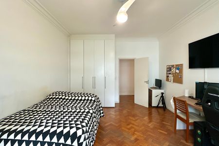 Apartamento à venda com 270m², 4 quartos e 2 vagas
