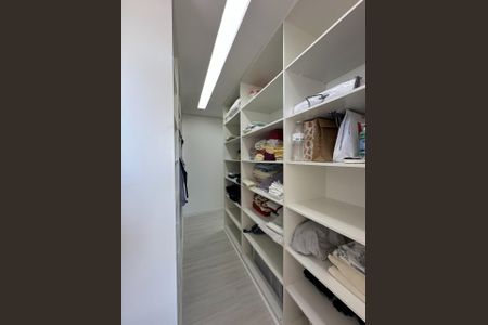 Casa de condomínio à venda com 450m², 4 quartos e 6 vagas Casa de condomínio à venda com 450m², 4 quartos e 6 vagasFoto 32