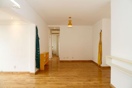 Apartamento para alugar com 65m², 2 quartos e 1 vaga Apartamento para alugar com 65m², 2 quartos e 1 vagaSala e Cozinha