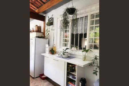 Casa à venda com 250m², 4 quartos e 2 vagas Casa à venda com 250m², 4 quartos e 2 vagasFoto 08