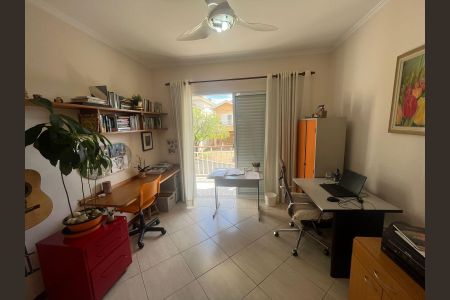 Casa de condomínio à venda com 278m², 4 quartos e 4 vagas