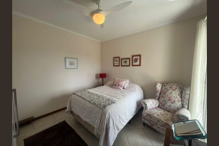 Casa de condomínio à venda com 278m², 4 quartos e 4 vagas