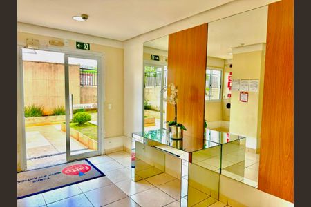 Apartamento para alugar com 45m², 2 quartos e 1 vaga Apartamento para alugar com 45m², 2 quartos e 1 vagaHall de entrada