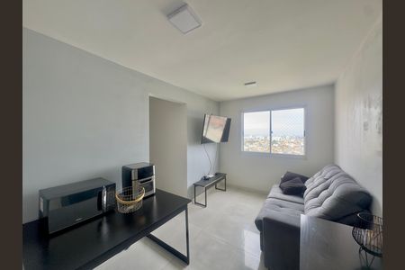 Sala de apartamento para alugar com 2 quartos, 45m² em Jardim Gracinda, Guarulhos
