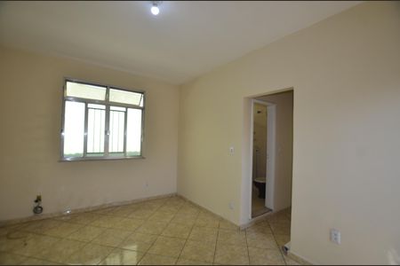 Sala de apartamento para alugar com 2 quartos, 103m² em Rocha Miranda, Rio de Janeiro