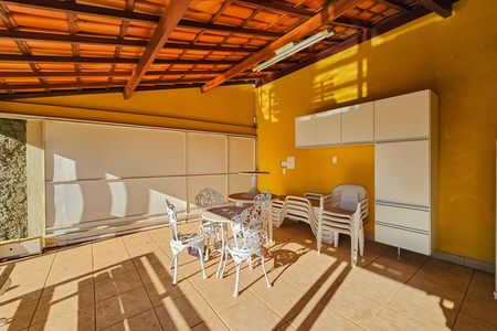 Casa à venda com 4 quartos, 300m² em Mangabeiras, Belo Horizonte