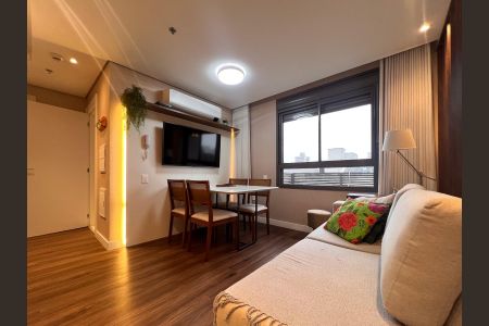 Sala de apartamento para alugar com 1 quarto, 44m² em Petrópolis, Porto Alegre