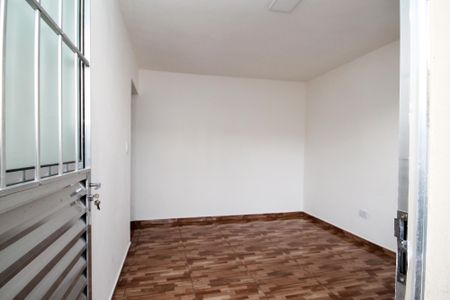 Entrada de casa para alugar com 1 quarto, 50m² em Jardim Nomura, Cotia