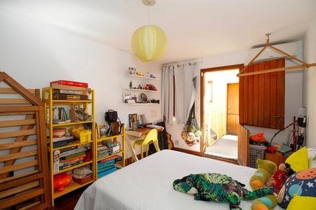 Quarto 1 de casa para alugar com 6 quartos, 250m² em Vila Madalena, São Paulo