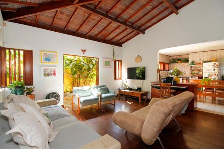 Casa para alugar com 6 quartos, 250m² em Vila Madalena, São Paulo
