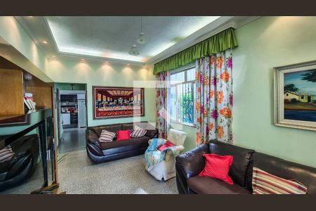Casa à venda com 315m², 3 quartos e 3 vagas