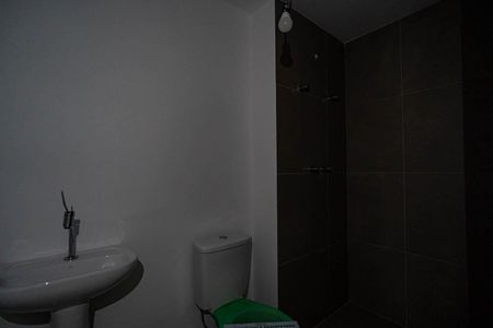 Studio à venda com 22m², 1 quarto e sem vaga Studio à venda com 22m², 1 quarto e sem vagaBanheiro