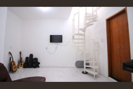 Casa para alugar com 42m², 1 quarto e 1 vaga