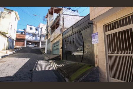 Casa para alugar com 42m², 1 quarto e 1 vaga