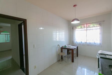 Casa à venda com 272m², 4 quartos e 3 vagas