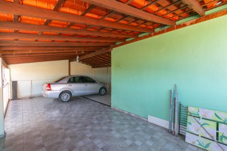 Casa à venda com 272m², 4 quartos e 3 vagas