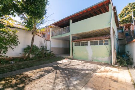 Casa à venda com 272m², 4 quartos e 3 vagas