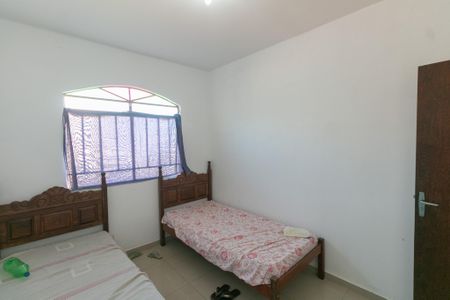 Casa à venda com 272m², 4 quartos e 3 vagas