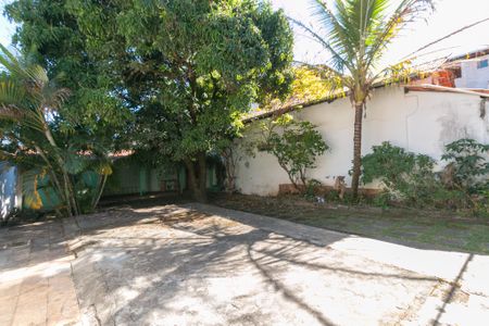 Casa à venda com 272m², 4 quartos e 3 vagas