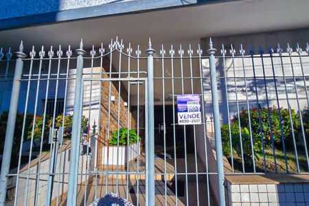 Apartamento à venda com 68m², 3 quartos e 1 vaga Apartamento à venda com 68m², 3 quartos e 1 vagaFachada do Prédio com placa