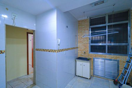 Apartamento à venda com 68m², 3 quartos e 1 vaga Apartamento à venda com 68m², 3 quartos e 1 vagaCozinha e Área de Serviço
