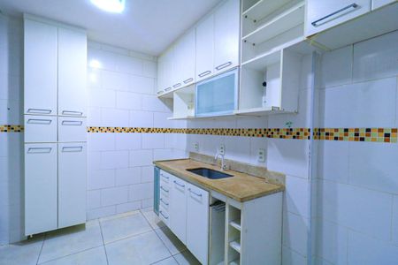 Apartamento à venda com 68m², 3 quartos e 1 vaga Apartamento à venda com 68m², 3 quartos e 1 vagaCozinha e Área de Serviço